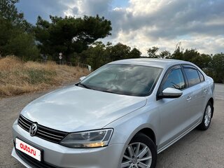 2013 Volkswagen Jetta VI, серый, 1900000 рублей, вид 1