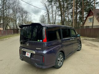 2017 Honda Stepwgn Spada V Рестайлинг, фиолетовый, 2500000 рублей, вид 4