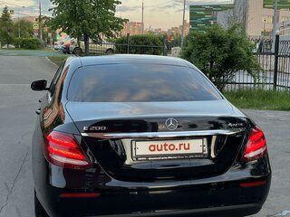 2018 Mercedes-Benz E-Класс 200 V (W213, S213, C238), чёрный, 2200000 рублей, вид 2