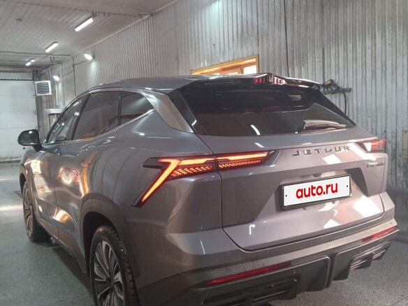 2024 Jetour Dashing I, серый, 2750000 рублей - вид 4