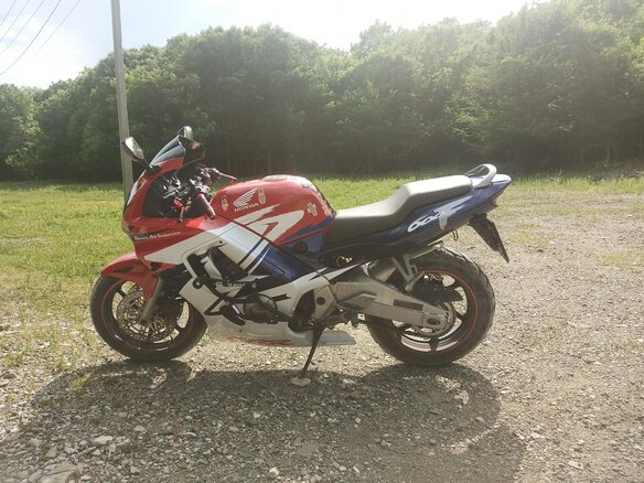 1998 Honda CBR 600F, красный, 320000 рублей - вид 2