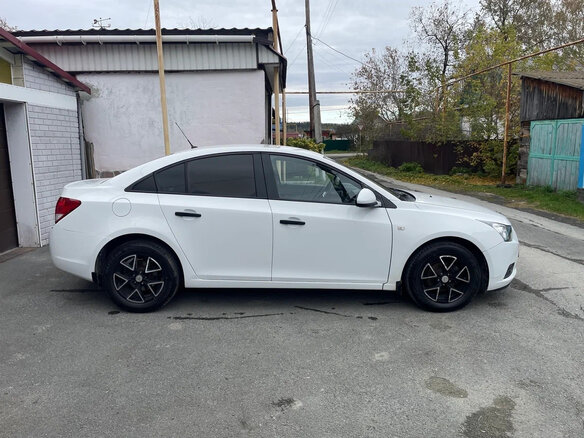 2011 Chevrolet Cruze I, белый, 588000 рублей - вид 4