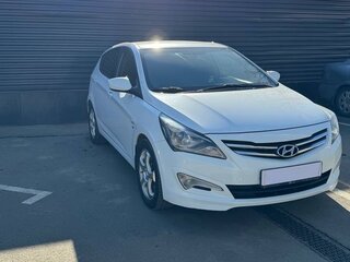2014 Hyundai Solaris I Рестайлинг, белый, 1000000 рублей, вид 3