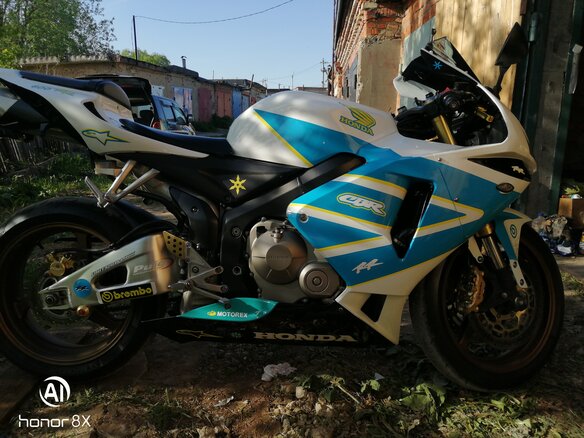 2005 Honda CBR 600RR, белый, 500000 рублей - вид 7