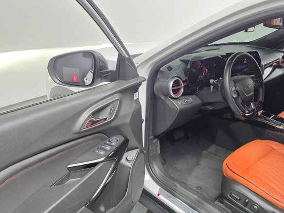 2023 Chevrolet Trax II, белый, 1347000 рублей - вид 5