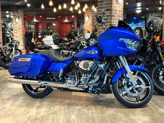 2025 Harley-Davidson Road Glide, чёрный, 3900000 рублей, вид 2