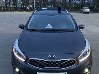 2017 Kia Ceed II Рестайлинг, серый, 1400000 рублей, вид 3
