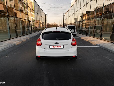 2012 Ford Focus III, белый, 900000 рублей, вид 3