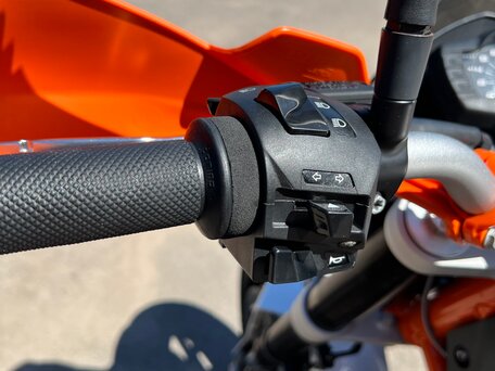 2013 KTM 690 Duke, оранжевый, 550000 рублей, вид 2