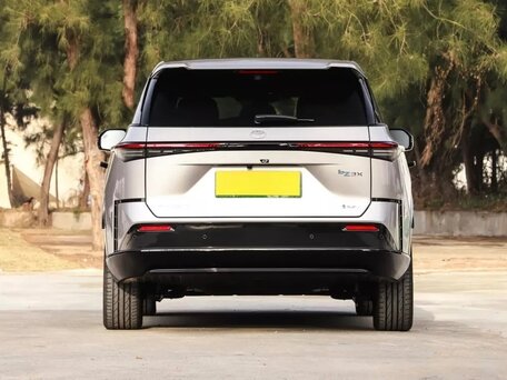 2026 Toyota bZ3X 58.3 kWh, серый, 2750000 рублей, вид 4