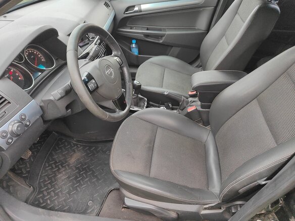 2007 Opel Astra H Рестайлинг, чёрный - вид 4