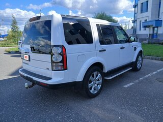 2015 Land Rover Discovery IV Рестайлинг, белый, 1799000 рублей, вид 4