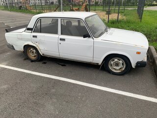 2005 Lada (ВАЗ) 2105, белый, 100000 рублей, вид 3