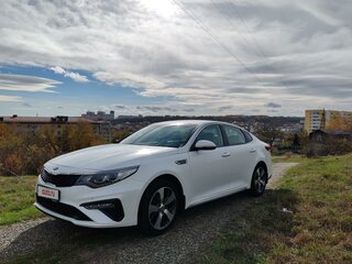 2019 Kia Optima IV Рестайлинг, белый, 2400000 рублей, вид 5
