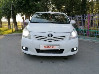 2011 Toyota Verso I, белый, 1390000 рублей, вид 2
