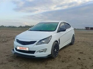 2015 Hyundai Solaris I Рестайлинг, белый, 1100000 рублей, вид 5