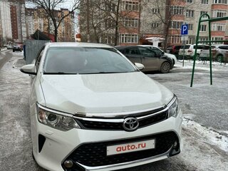 2016 Toyota Camry VII (XV50) Рестайлинг, белый, 2450000 рублей, вид 3