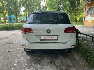 2012 Volkswagen Touareg II, белый, 2250000 рублей, вид 3