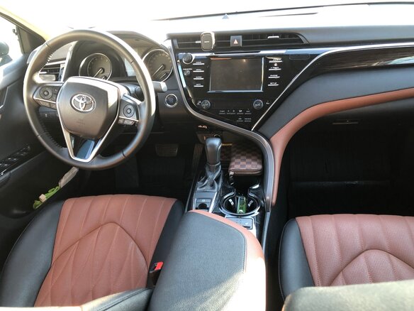 2020 Toyota Camry VIII (XV70), синий, 2955555 рублей - вид 13