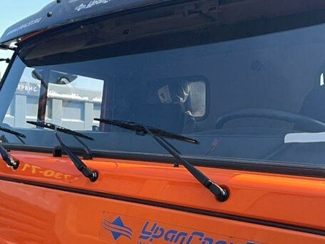 2024 КамАЗ 43118, оранжевый, 8230000 рублей, вид 2