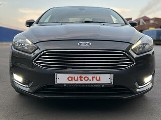 2017 Ford Focus III Рестайлинг, серый, 1237000 рублей, вид 1