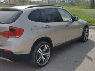2011 BMW X1 18i I (E84), серебристый, 1250000 рублей, вид 4
