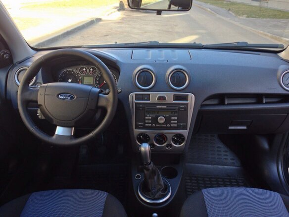 2011 Ford Fusion I Рестайлинг, чёрный - вид 4