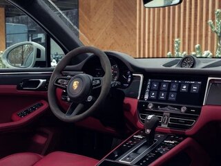 2022 Porsche Macan I Рестайлинг 2, серый, 8500000 рублей, вид 3
