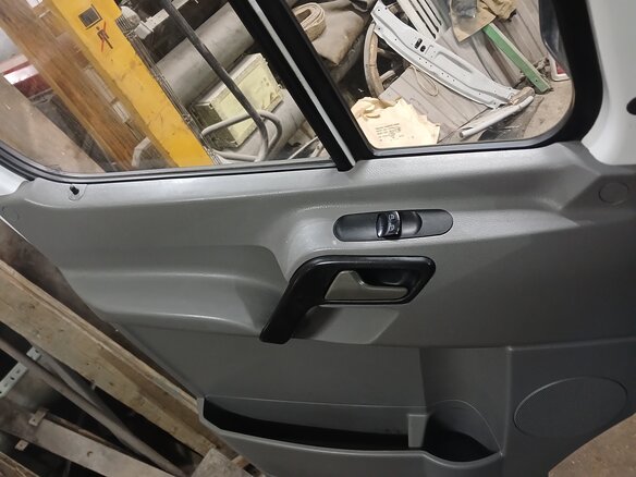 2011 Mercedes-Benz Sprinter, белый, 1199000 рублей - вид 5