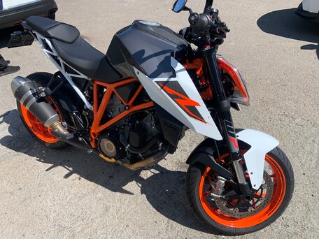 2018 KTM 1290 Super Duke R, серый, 1000000 рублей, вид 5