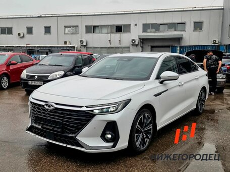 Chery Arrizo 8