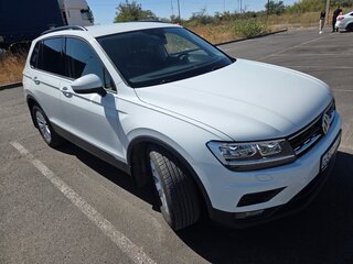 2019 Volkswagen Tiguan II, белый, 2112000 рублей, вид 1