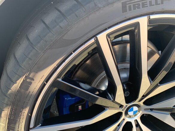 2019 BMW X5 M50d IV (G05/G18), белый, 5109360 рублей - вид 30