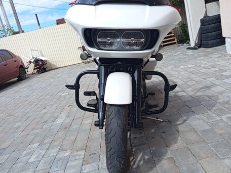 2018 Harley-Davidson Road Glide Special, белый, 1777777 рублей, вид 2