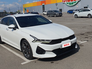 2020 Kia K5 III, белый, 1800000 рублей, вид 1