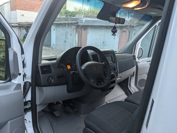 2016 Mercedes-Benz Sprinter, белый, 2850000 рублей - вид 4