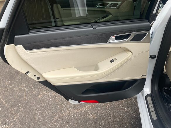 2015 Hyundai Genesis II, белый, 2400000 рублей - вид 8