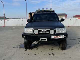 2004 Toyota Land Cruiser 105 100 Series Рестайлинг 1, серый, 3900000 рублей, вид 2