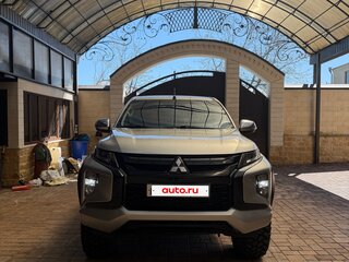 2019 Mitsubishi L200 V Рестайлинг, серый, 3700000 рублей, вид 3