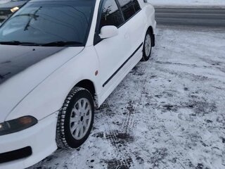 1998 Mitsubishi Galant VIII Рестайлинг, белый, 400000 рублей, вид 2