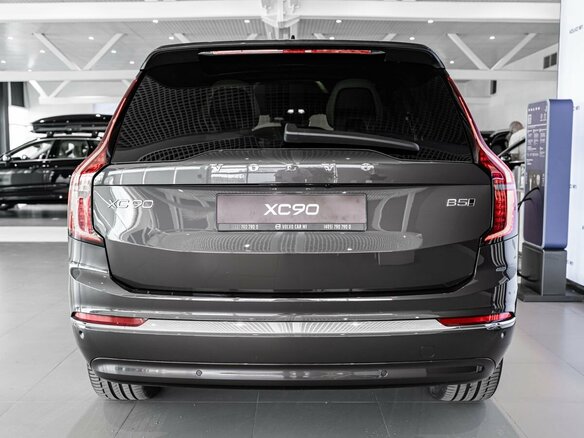 2026 Volvo XC90 B5 II Рестайлинг 2, серый, 12420000 рублей - вид 5