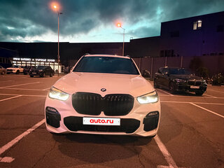 2019 BMW X5 30d IV (G05/G18), белый, 5350000 рублей, вид 3
