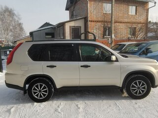 2010 Nissan X-Trail II, золотистый, 1300000 рублей, вид 2
