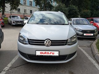 2017 Volkswagen Sharan II Рестайлинг, белый, 1870000 рублей, вид 2