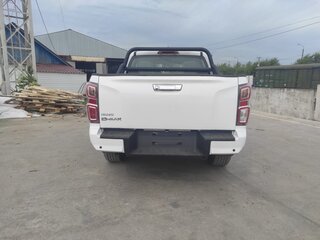 2024 Isuzu D-Max III, белый, 3999000 рублей, вид 5
