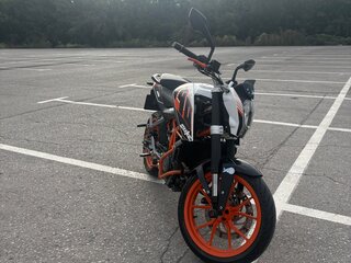 2014 KTM 390 Duke, белый, 300000 рублей, вид 2