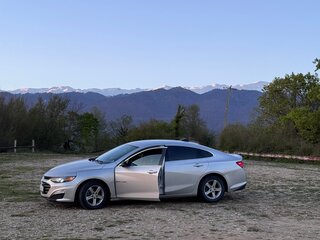 2019 Chevrolet Malibu IX Рестайлинг, серый, 1400000 рублей, вид 1