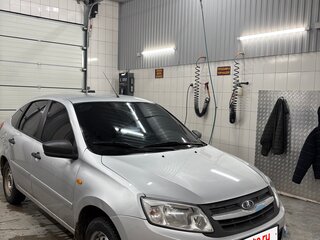 2015 Lada (ВАЗ) Granta I, серебристый, 385000 рублей, вид 3