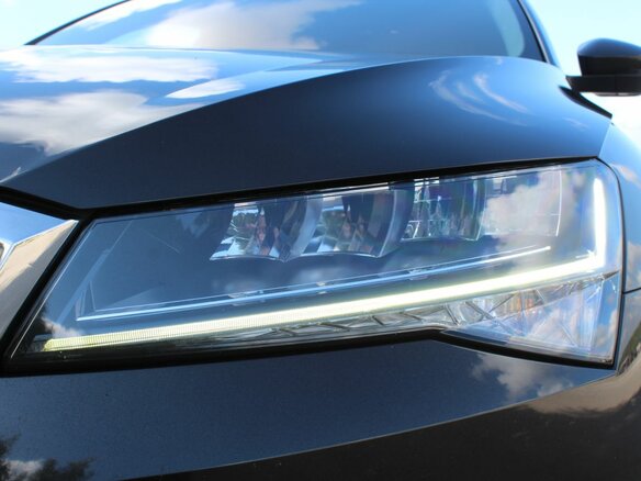 2021 Skoda Superb III Рестайлинг, коричневый - вид 19