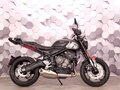 2021 Triumph Trident 660, серый, 727000 рублей - вид 2